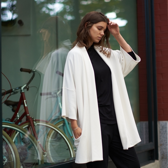 Okakie DROR Versatile soft touch "coat" - Picture 3 of 5